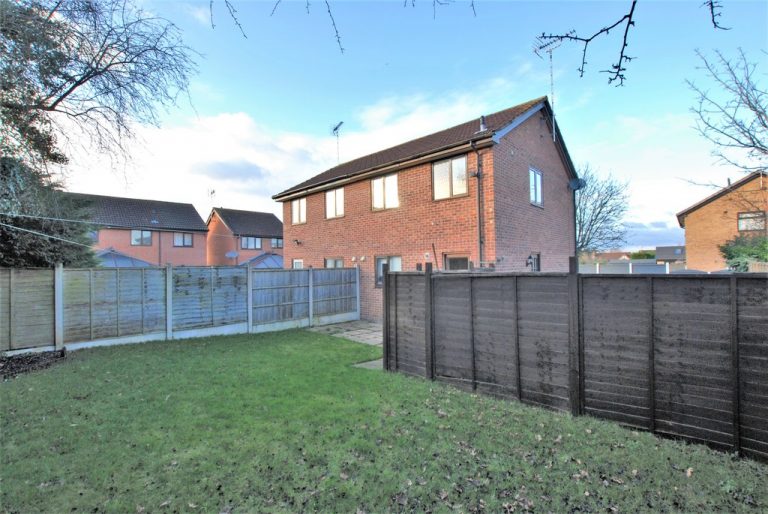 Kestrel Close, Uttoxeter - Estate Agents For Burton, Ashbourne