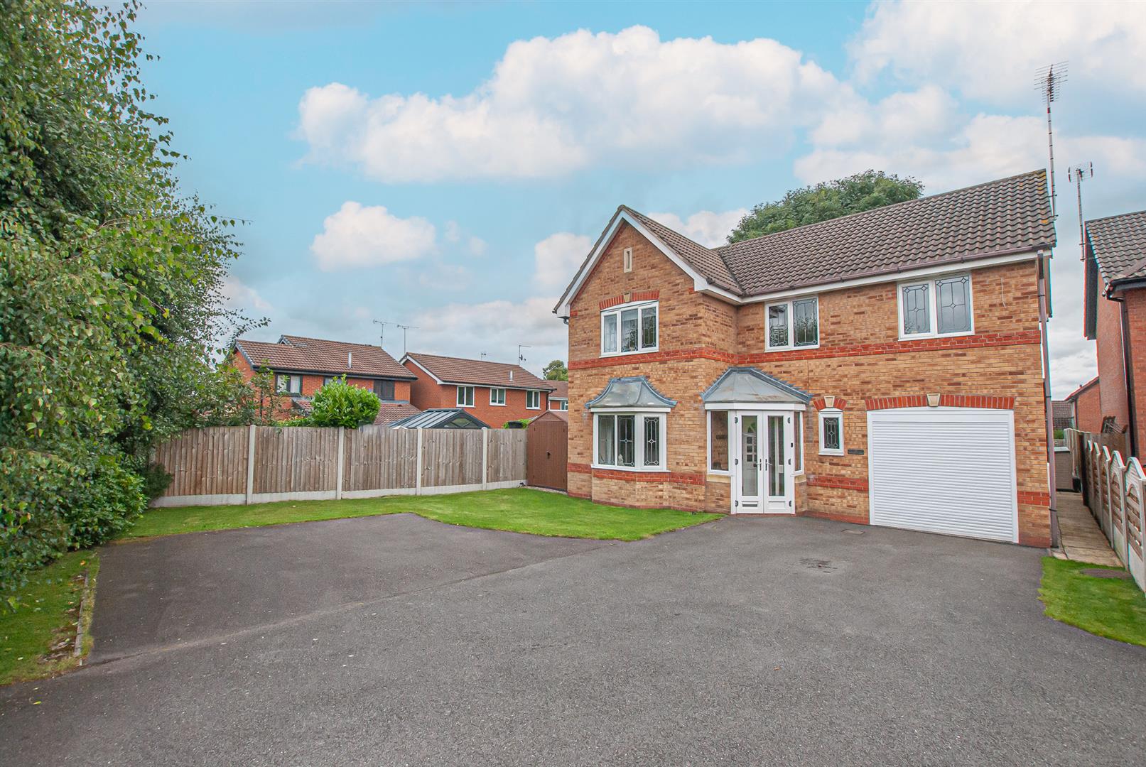 Demontfort Way, Uttoxeter, ST14