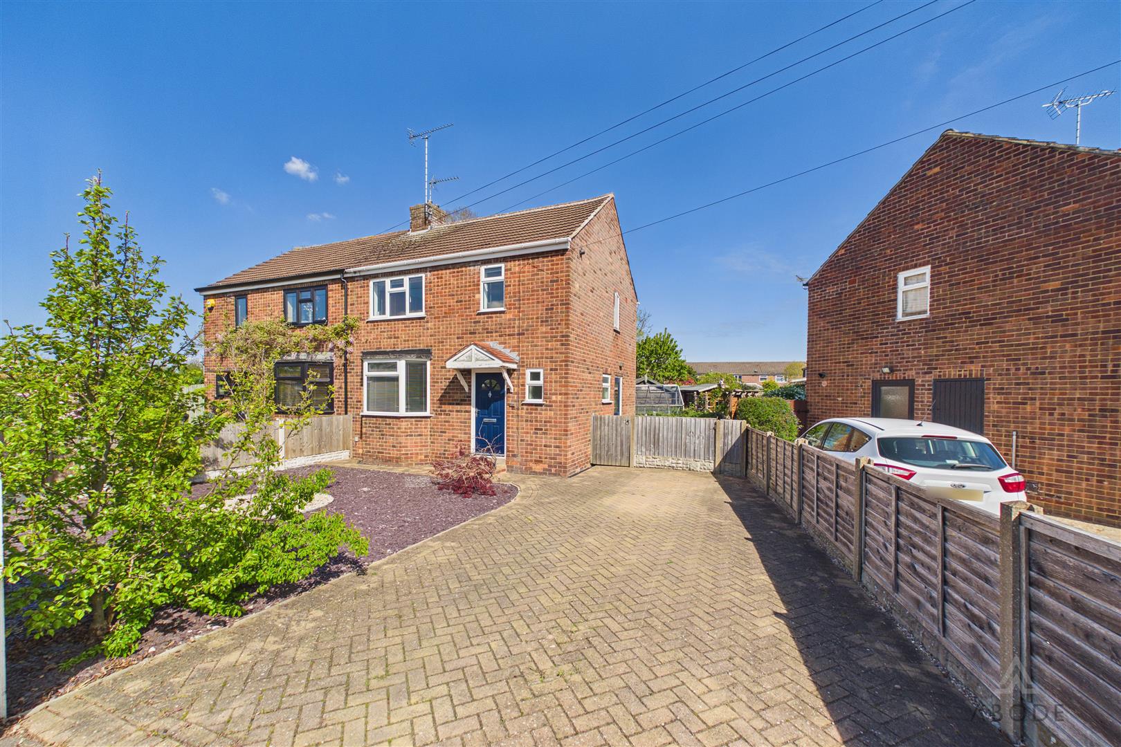 Field Avenue, Hatton, Derby