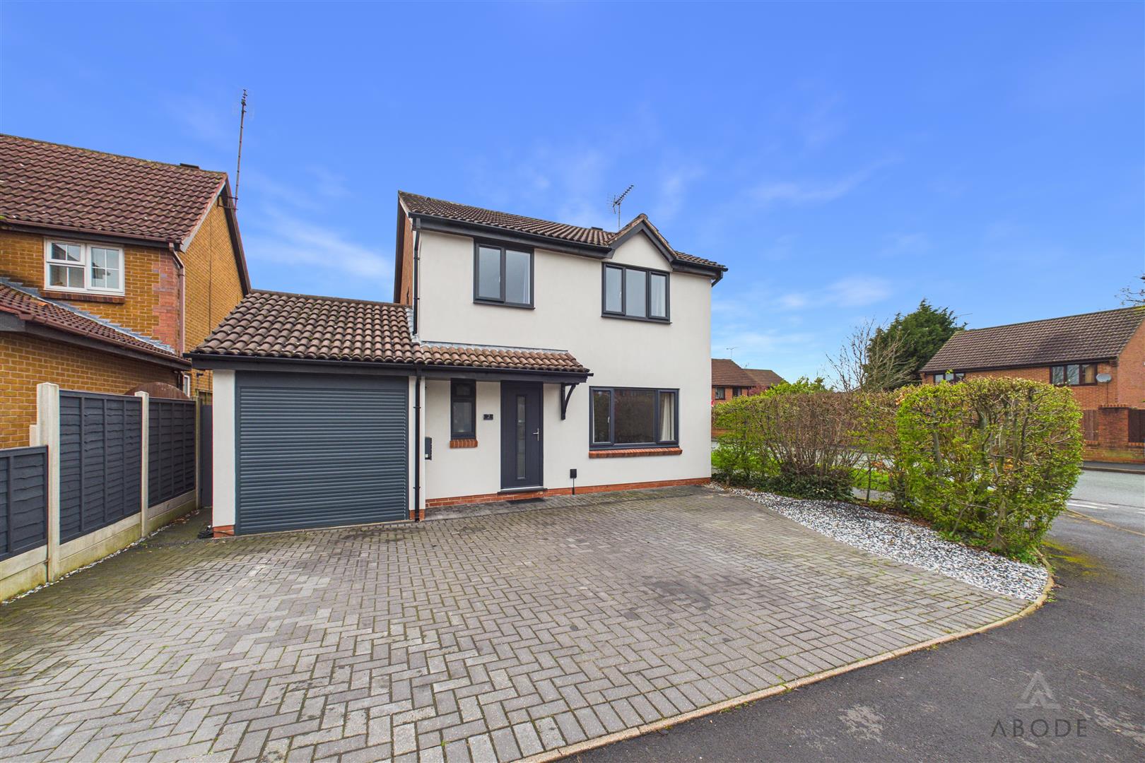 Heron Drive, Uttoxeter, Staffordshire ST14 8TN