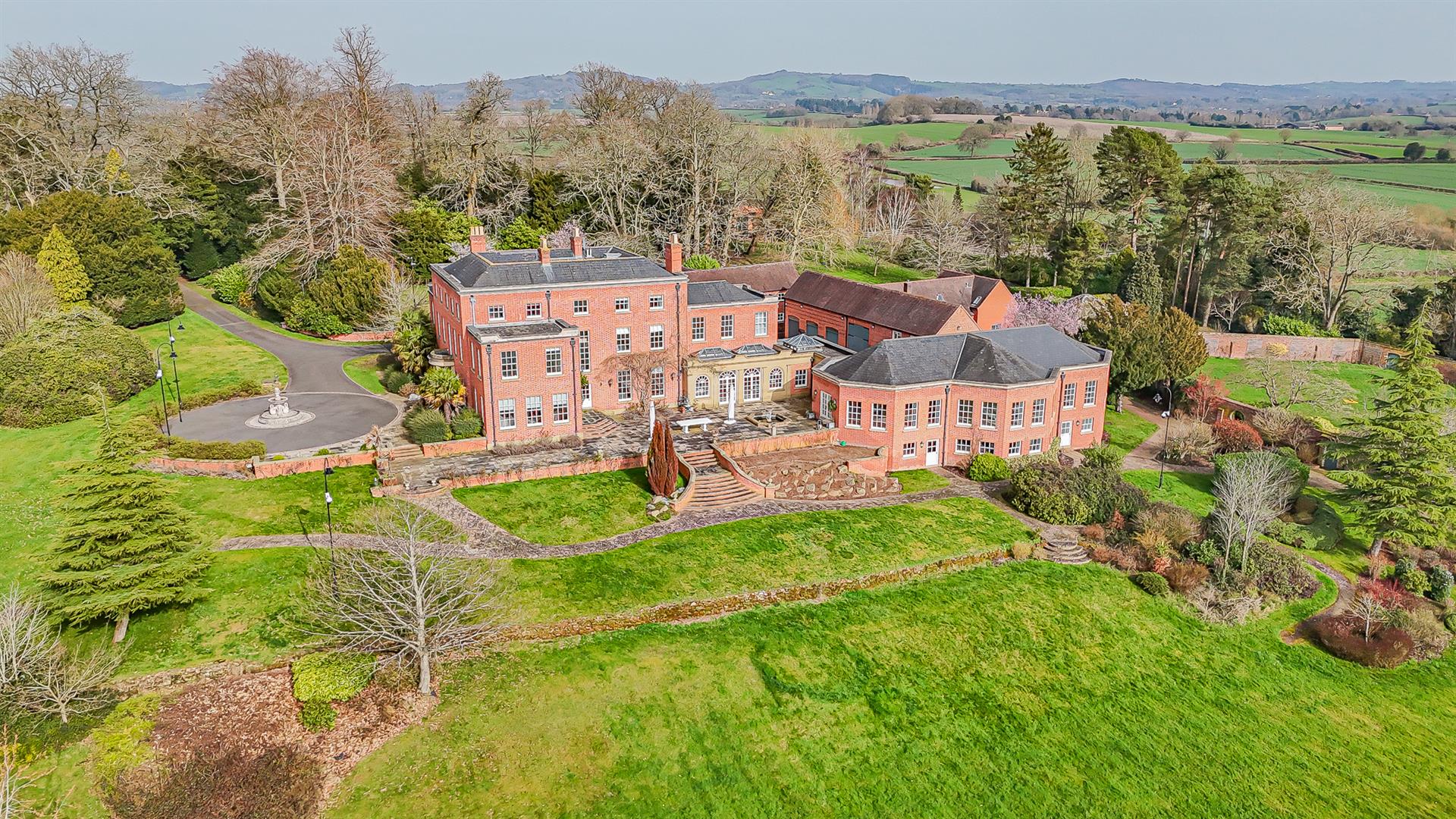 Sion House & Sion Lodge – Over 75 Acres