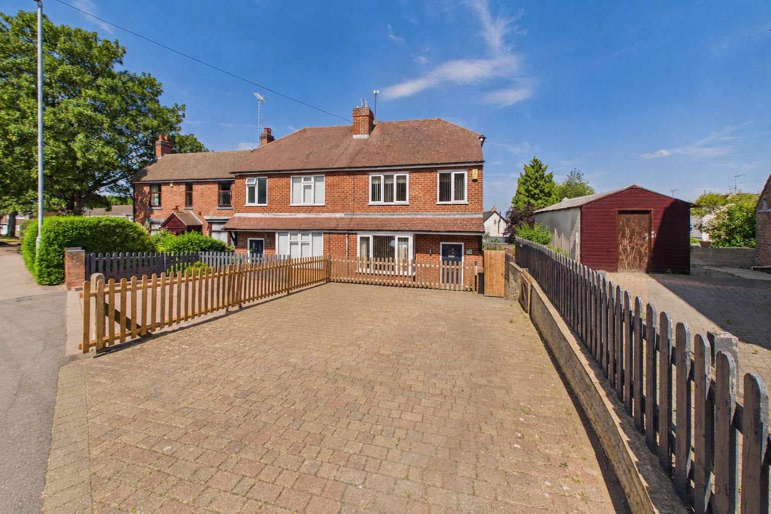 Mill Hill Lane, Burton-On-Trent
