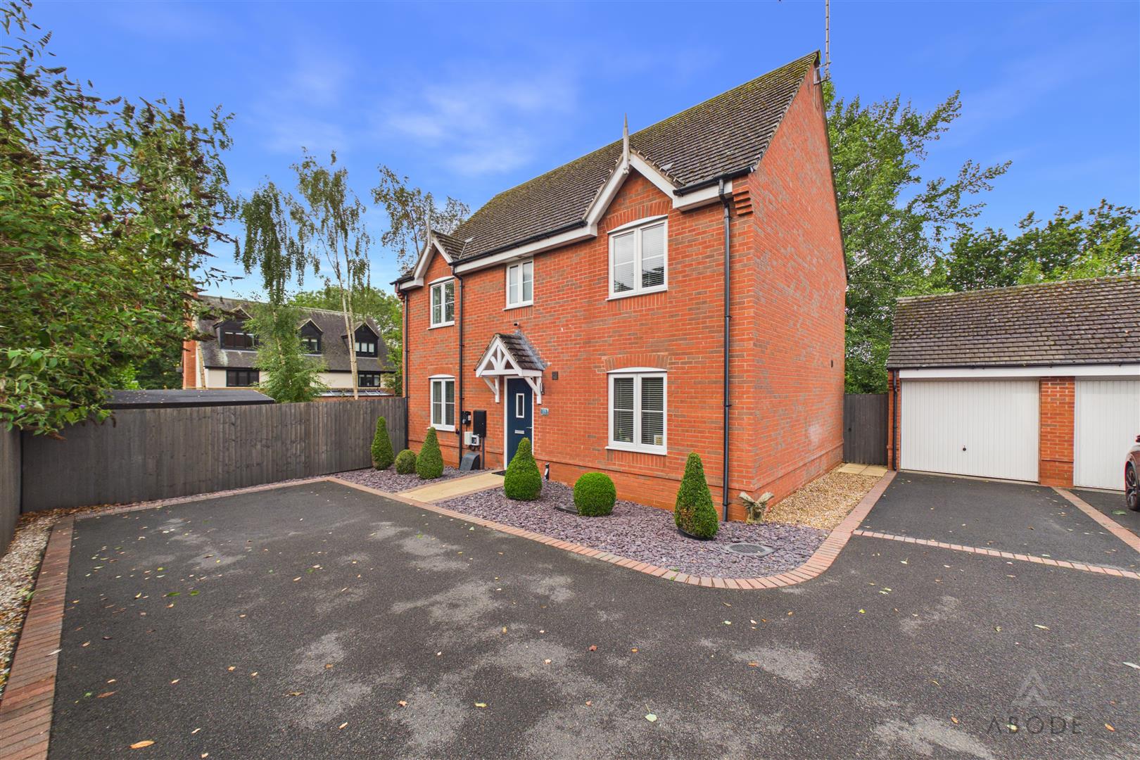 Ridge End Drive, Outwoods, Burton-On-Trent