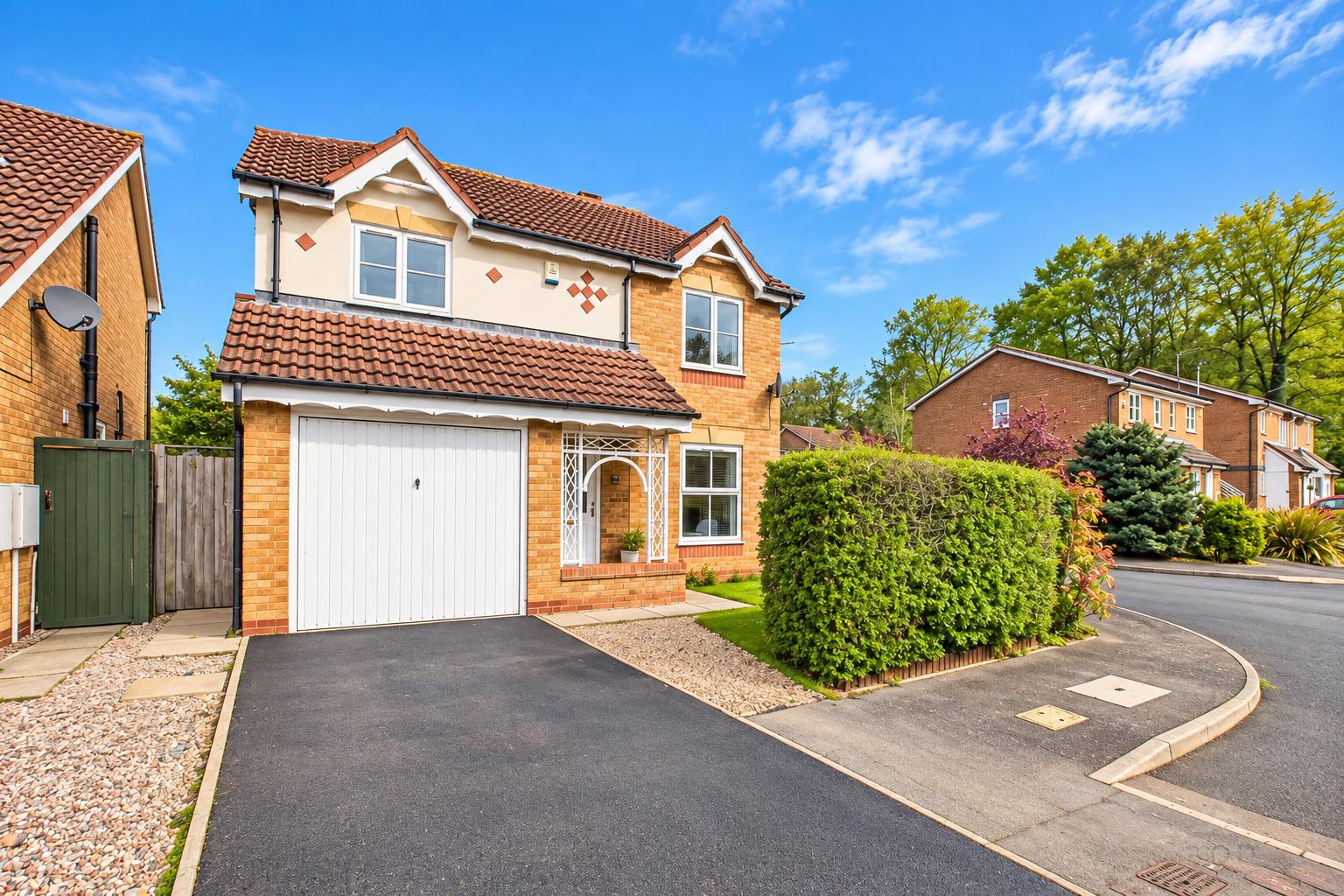 Fairway, Branston, Burton-On-Trent DE14 3EJ
